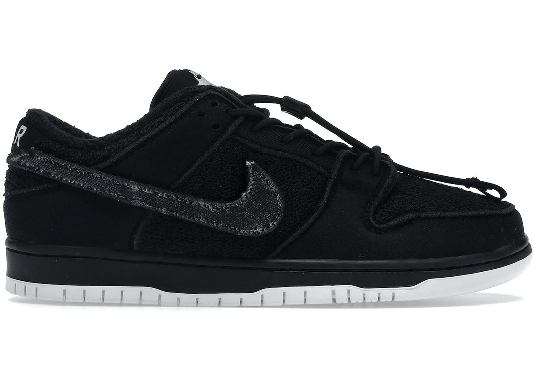 Nike SB Dunk Low 'Gnarhunters' (M)